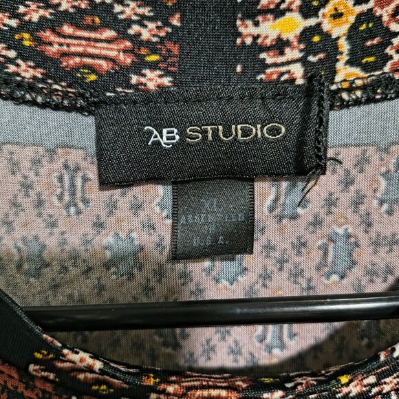 AB Studio XL Geometric Aztec Print Mock Neck Tank Top - Picture 2 of 4